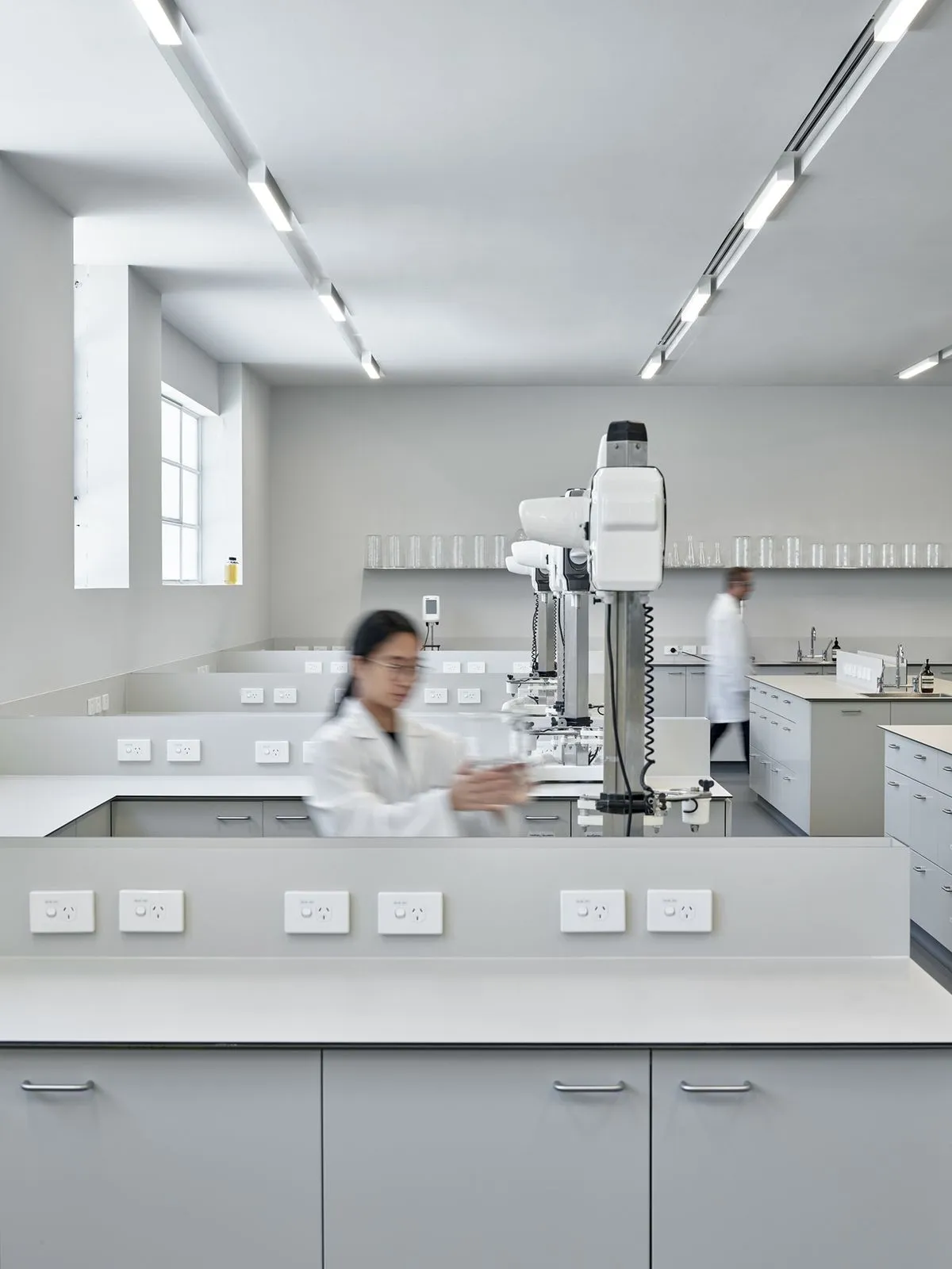 Laboratory equipment